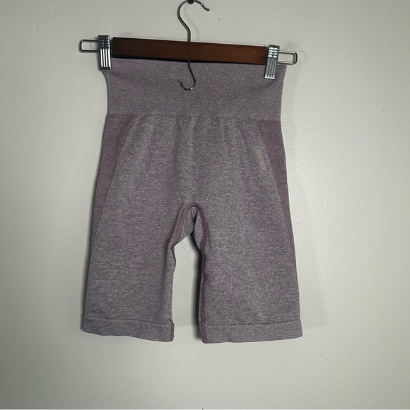 GYMSHARK Gray Workout Shorts - Picture 1 of 2
